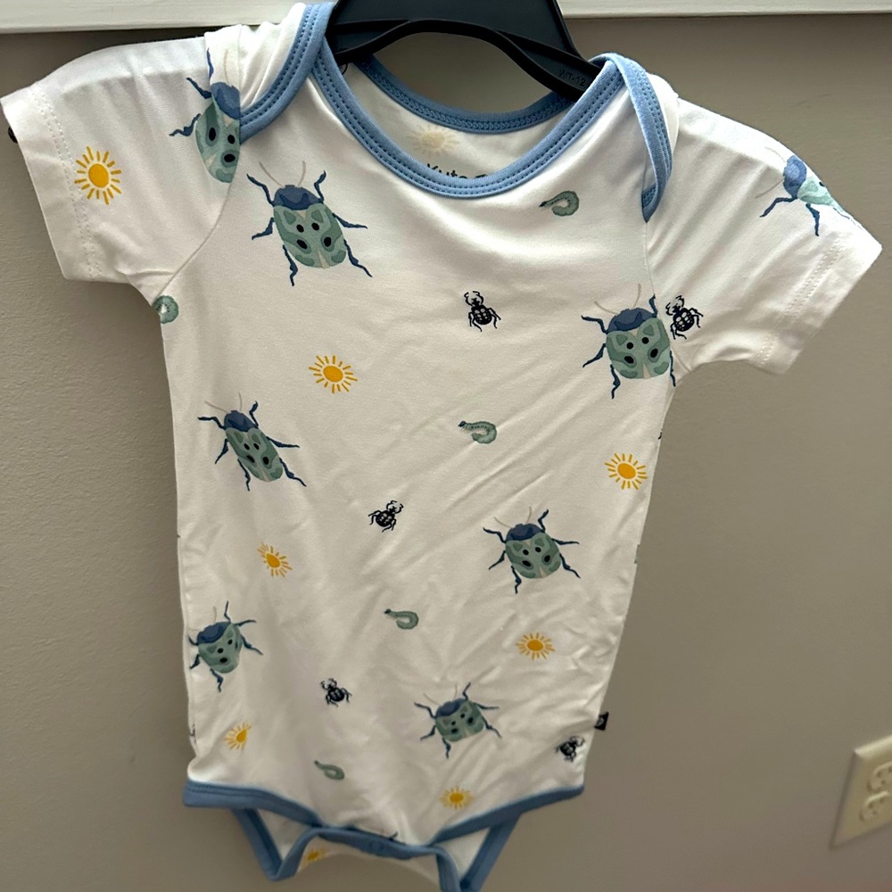Kyte baby platinum exclusive bodysuit NWOT
